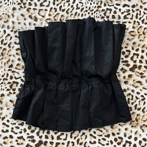 Vestique Ruffled Strapless Top